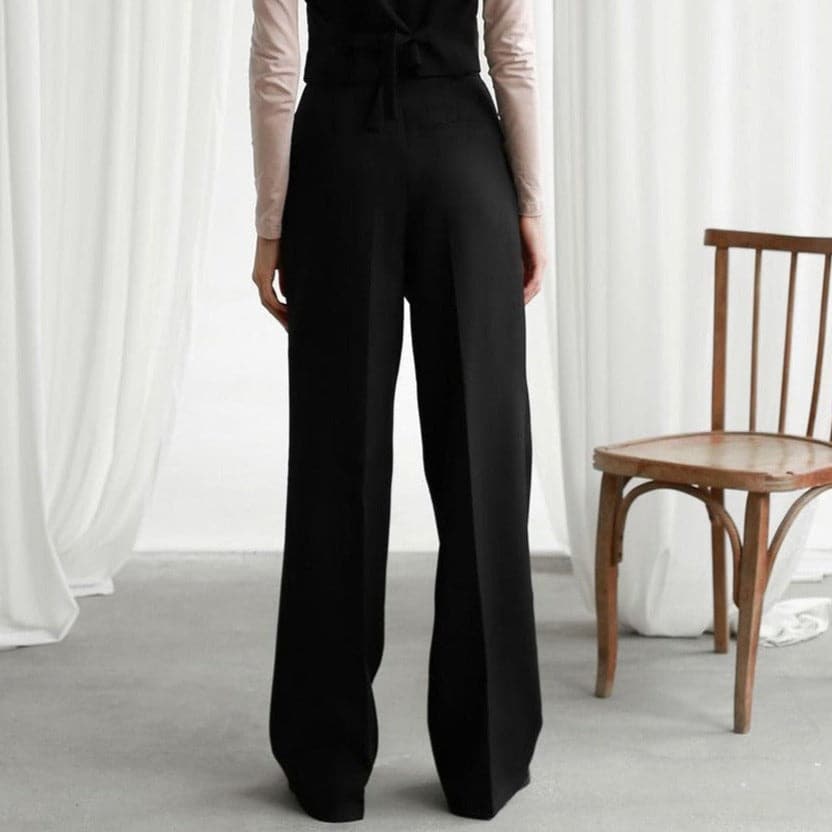 Harper | Elegant Pleated High-Waisted Wide-Leg Trousers