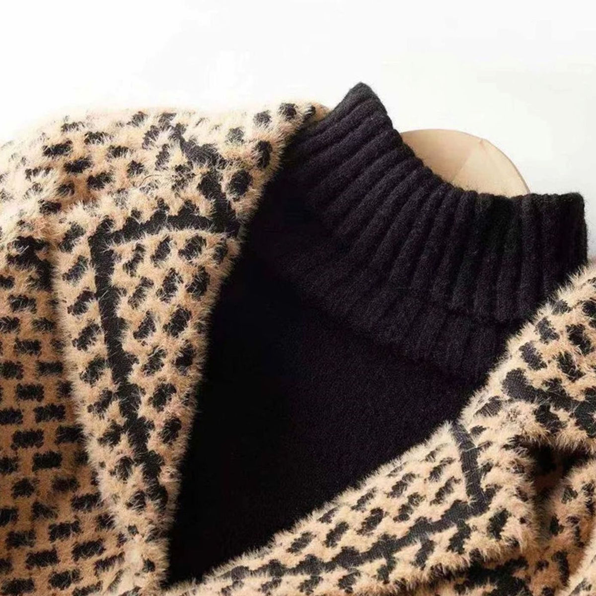Yasmin | Women's Houndstooth Wool-Cashmere Button-Up Cardigan Jacket for Winter