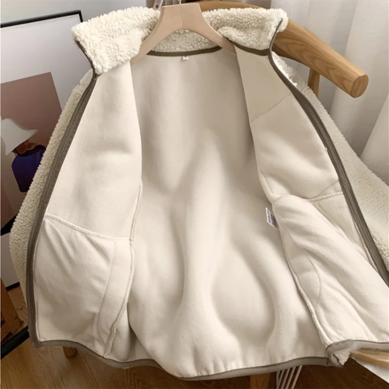 Wendy | Women's Cosy Sherpa Zip-Up Jacket for Winter