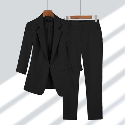 Chloé Elegant Blazer & Trouser Set