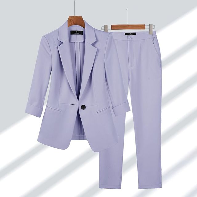 Chloé Elegant Blazer & Trouser Set