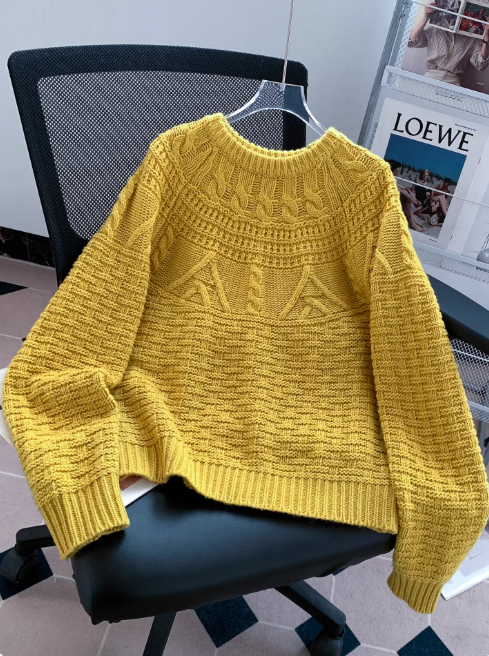 Jane | Women's Cosy Crew Neck Cable Knit Jumper for Winter