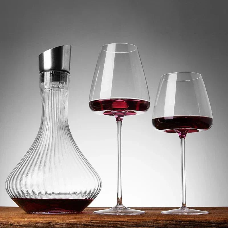 Elegant Hand-Blown Crystal Wine Glasses & Champagne Flutes | Unique Design for Sophisticated Drinking Experience
