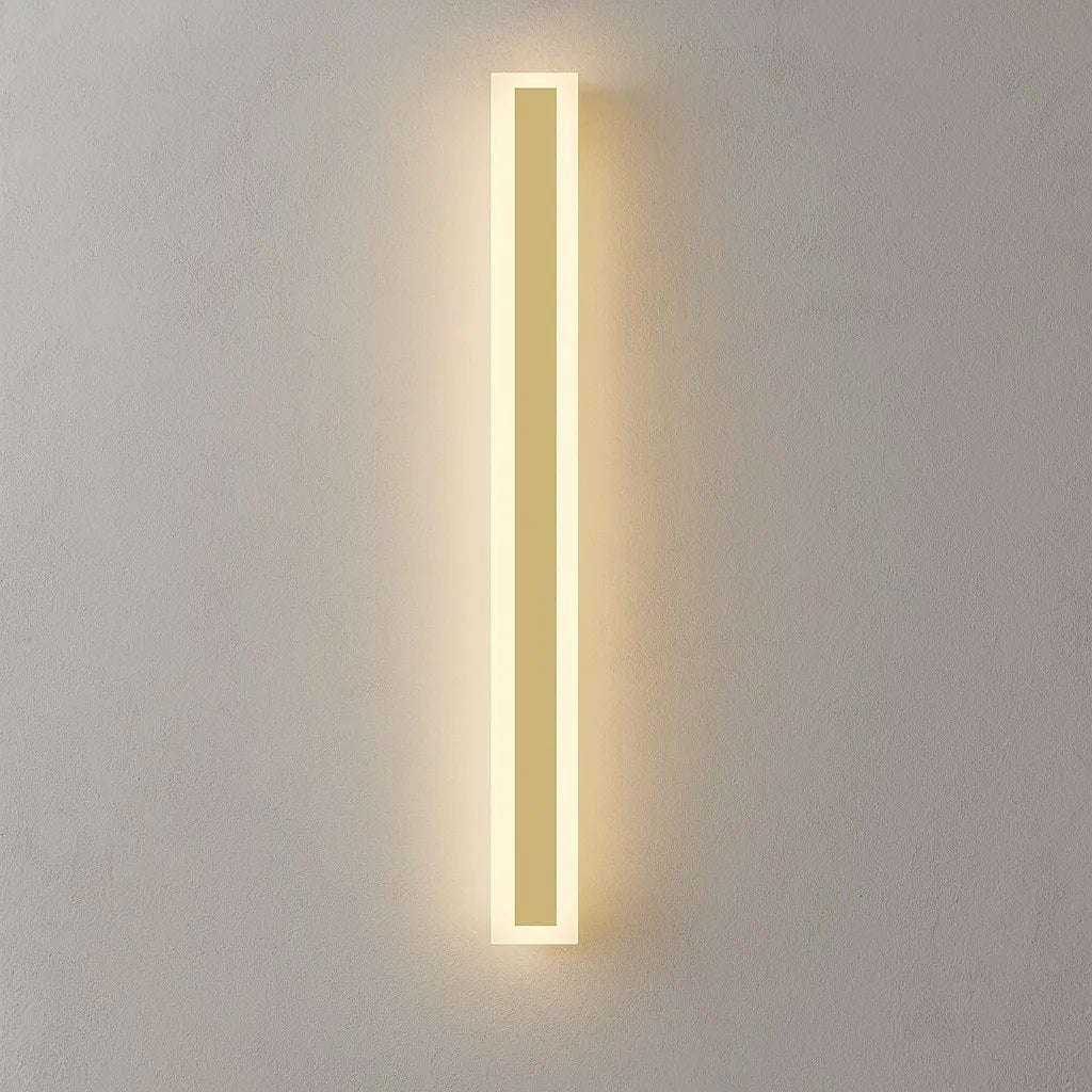Elegant Linear Outdoor Wall Light with Dimmable LED and IP65 Rating | Modern Golden Design for Stylish Exteriors