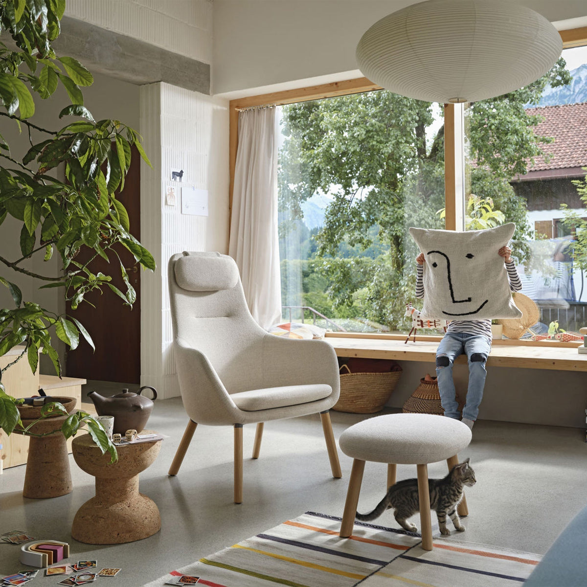 Elegant Paper Lantern Pendant Light | Japanese-Inspired Design for Soft Ambient Illumination