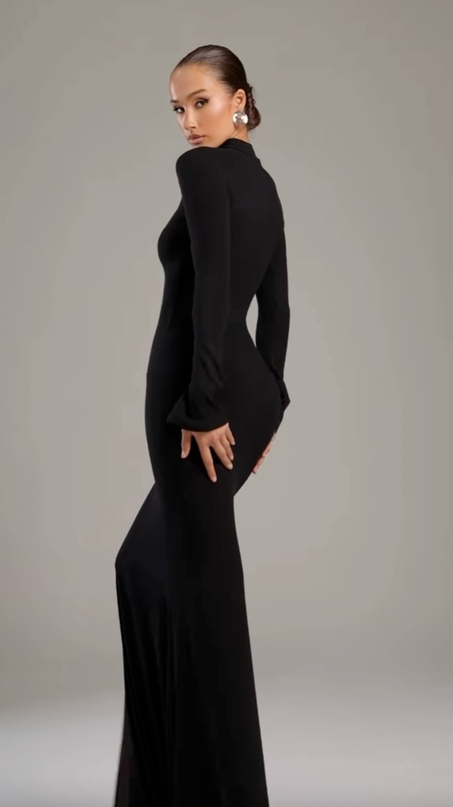 Noire | Women's Elegant Turtleneck Maxi Dress