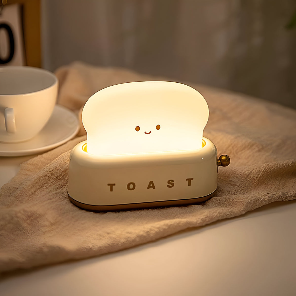 TinyToast | Table Lamp with Dimmable Warm Light & USB Charging | Fun Toaster Design for Cozy Ambiance