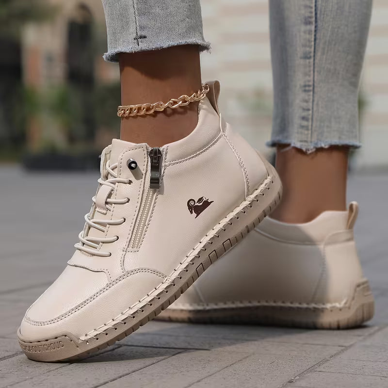 Isla | Comfort Cushion-Step Trainers