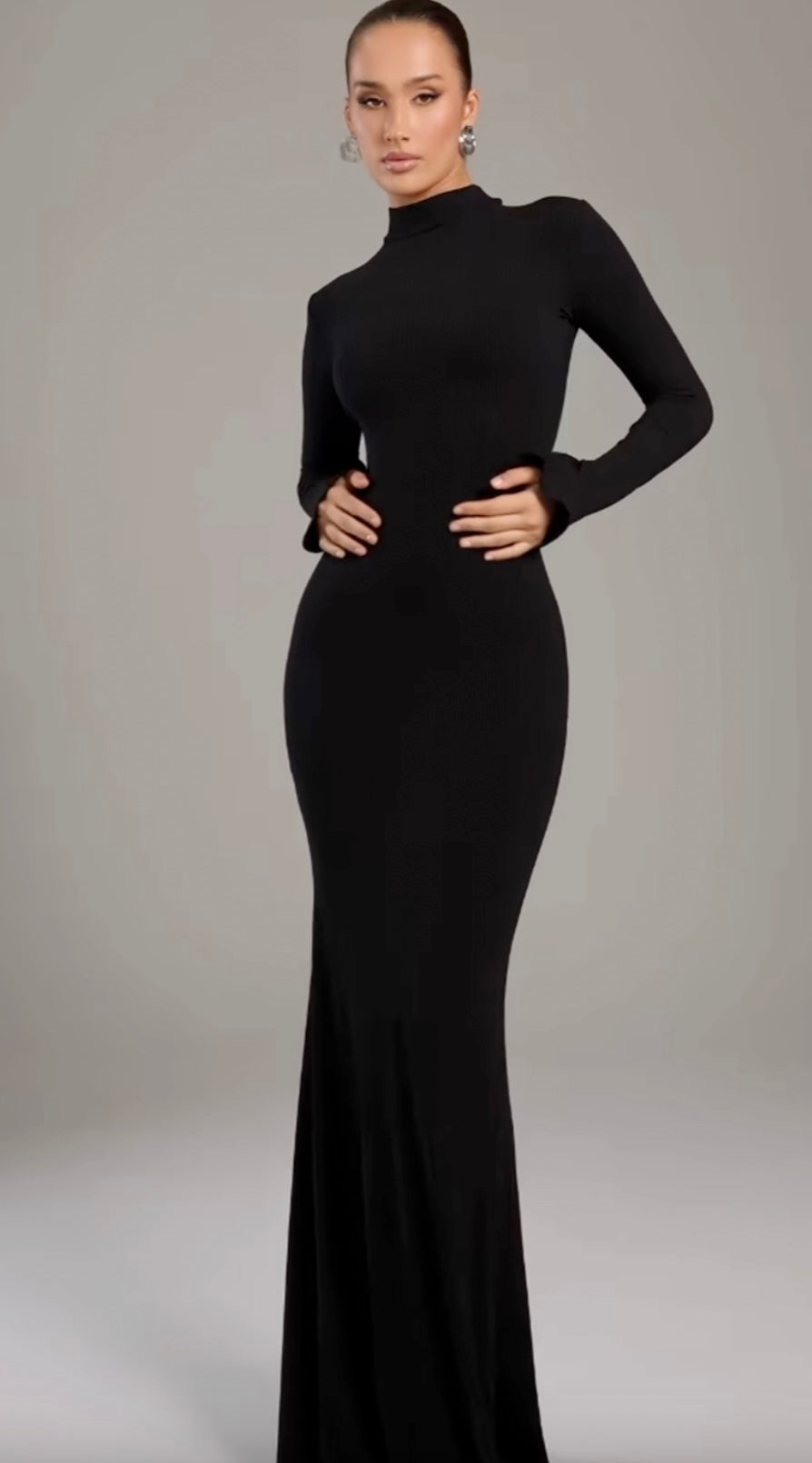 Noire | Women's Elegant Turtleneck Maxi Dress