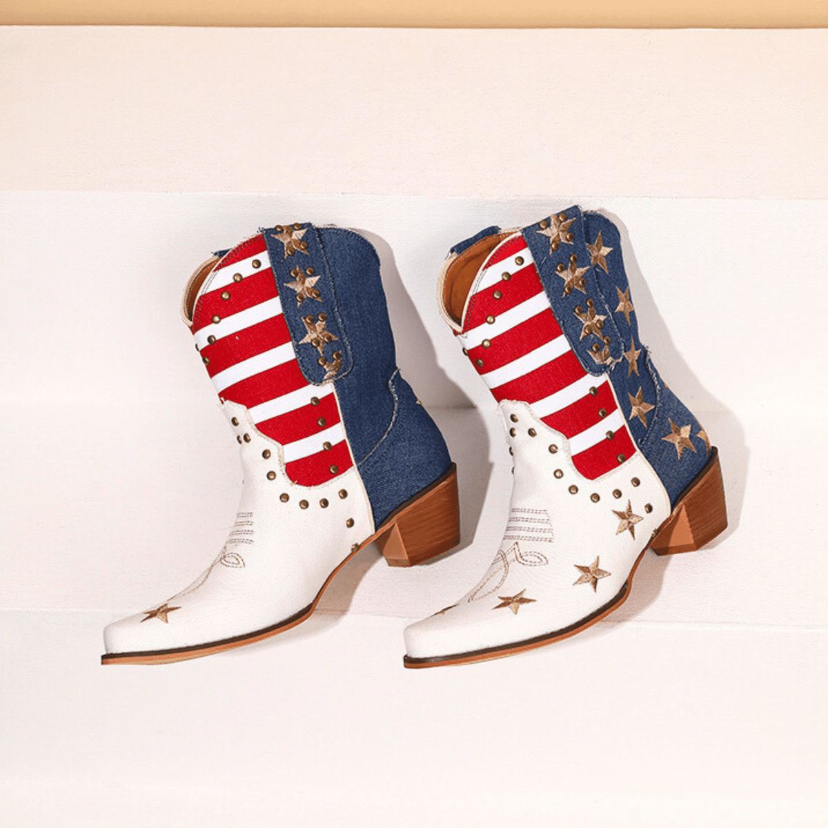 Vivienne | Embroidered Western-Style Boots