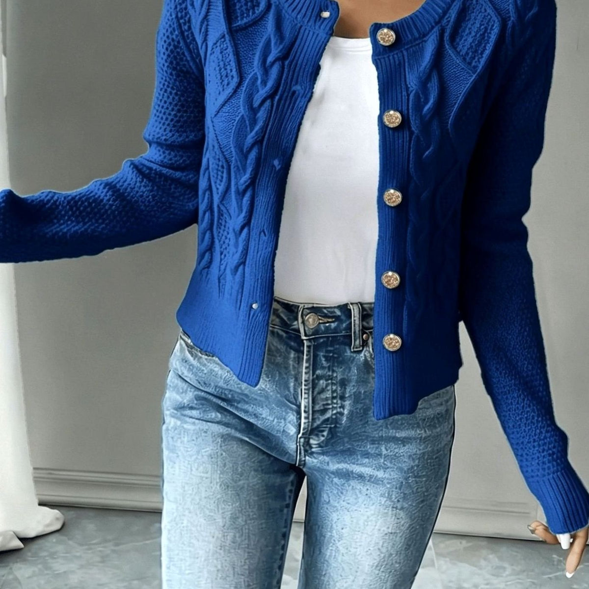 Katie | Women's Cable-Knit Cropped Cardigan for Winter