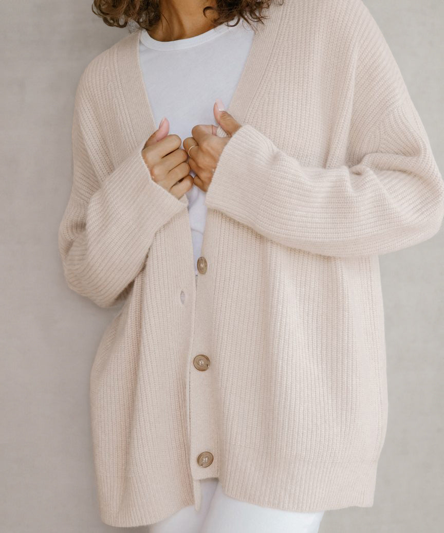Una | Women's Elegant Soft-Knit Cardigan for Winter