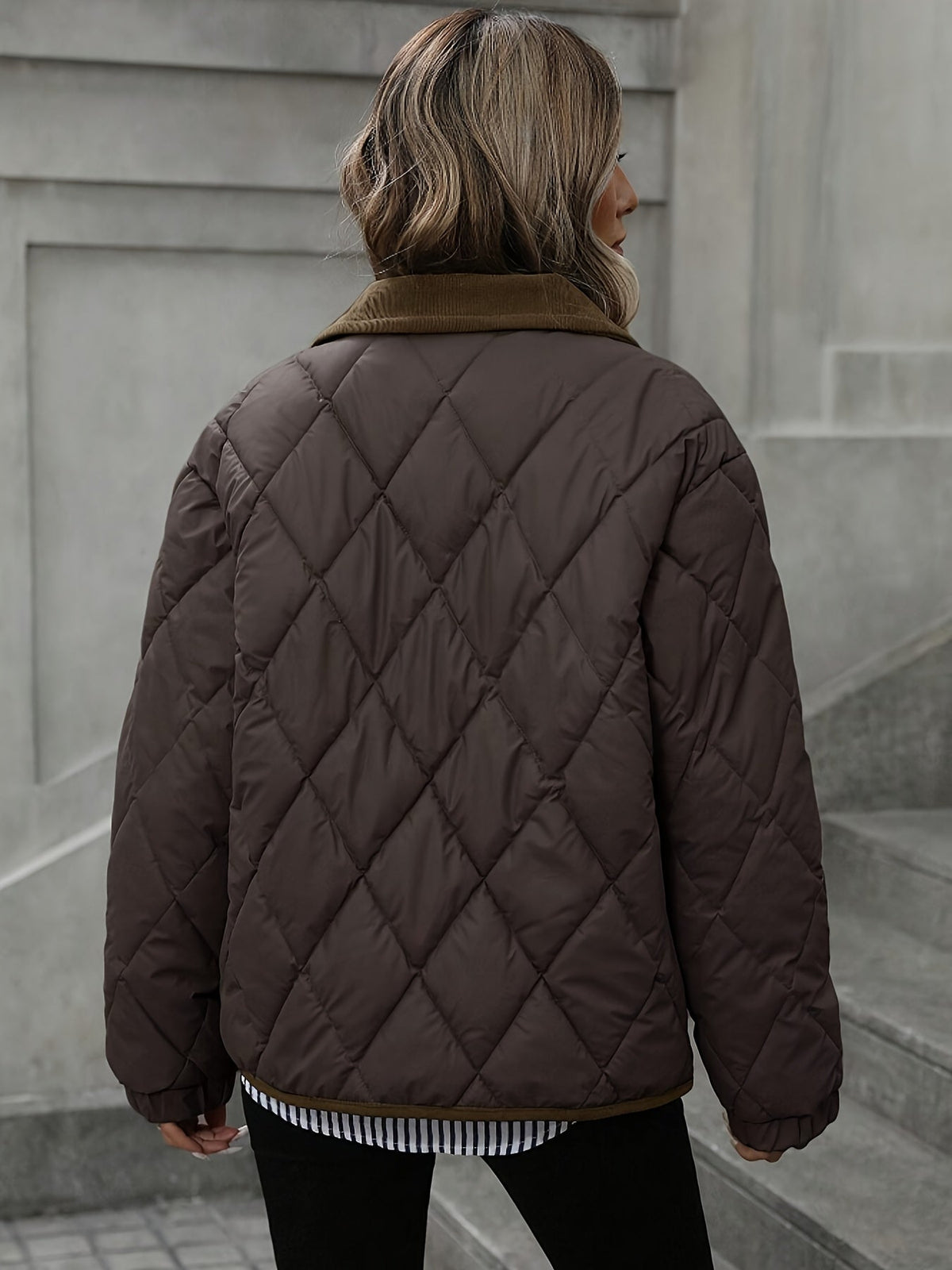 Women's Lightweight Padded Diamond-Quilted Winter Jacket – Coffee Brown or Off-White
