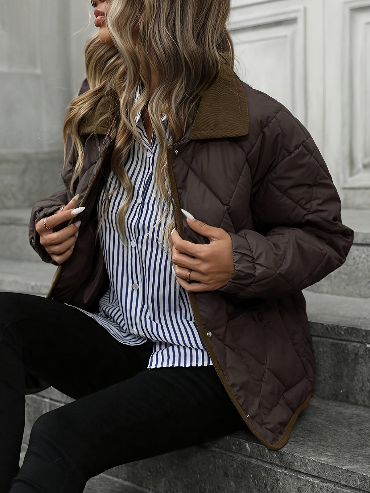 Women's Lightweight Padded Diamond-Quilted Winter Jacket – Coffee Brown or Off-White