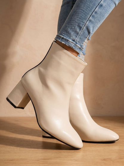 Niamh | Women's Pointed-Toe Ankle Boots